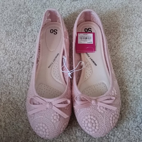 Shoe - Picture 6 of 8